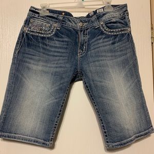 Miss me Bermuda shorts